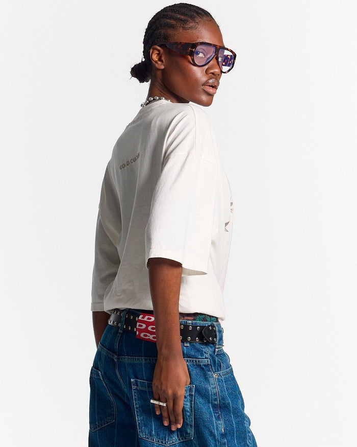 STARS TEE IVORY WHITE - ivory white oversized tee, side view - Cold Culture #woman
