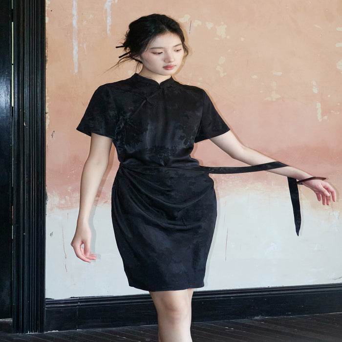 Black / XS in stock