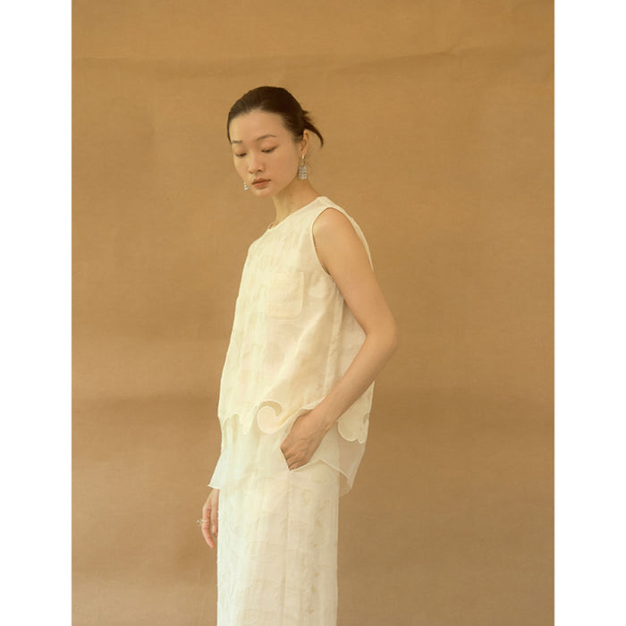 Beige tank top in stock / L