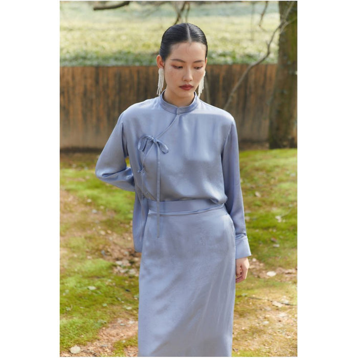 Blue skirt does not support returns or exchanges please contact customer service for details / M