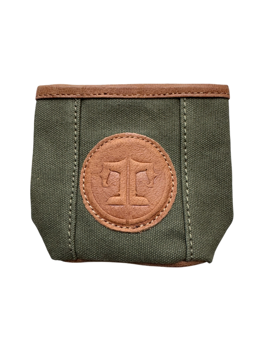 BARN TREAT POUCH