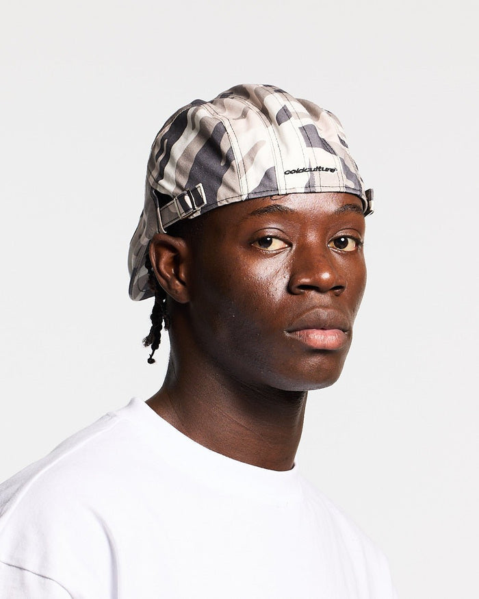 BONET CAMO - grey camo flat cap, on model close-up - Cold Culture #man