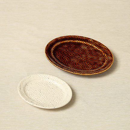 Chesa textured oval plate in honey