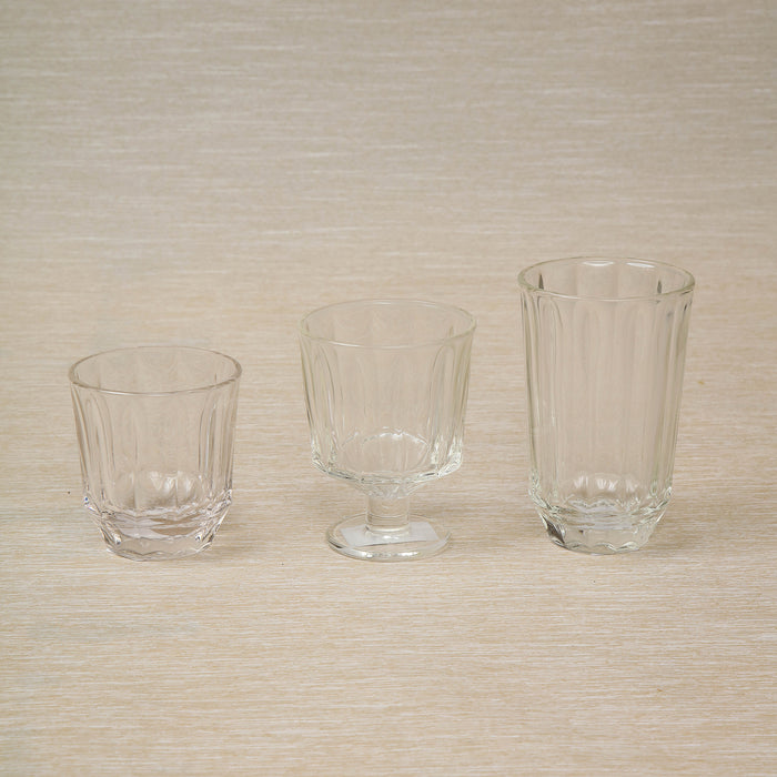 City pattern wine glass