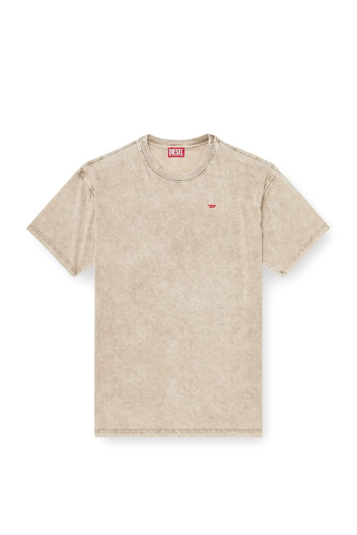Cotton T-shirt with treated effect