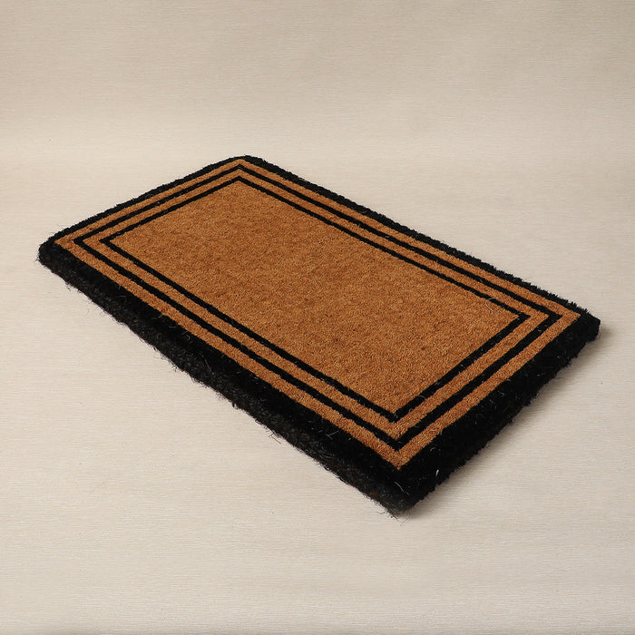 Doormat with black border