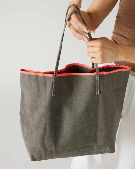 Le Canvas Tote - Charcoal Grey - Mer Sea - Hank & Sylvie's