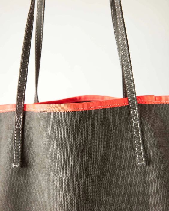 Le Canvas Tote - Charcoal Grey - Mer Sea - Hank & Sylvie's