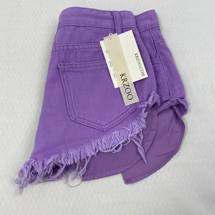 Low-waist denim shorts with exposed pockets