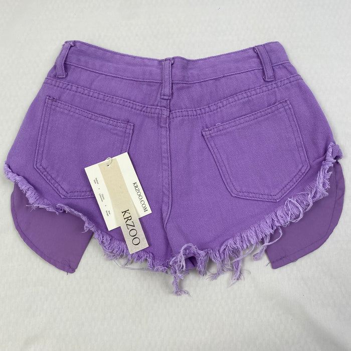 Low-waist denim shorts with exposed pockets