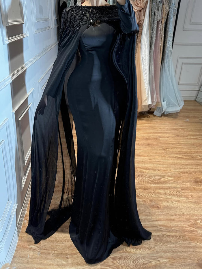 Black / 2
