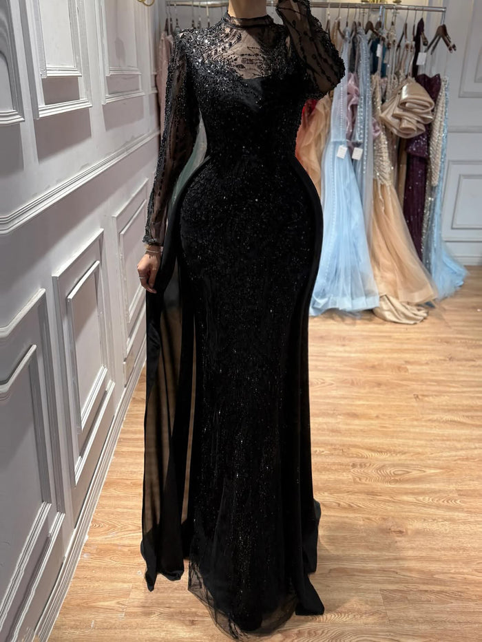 Black / 2