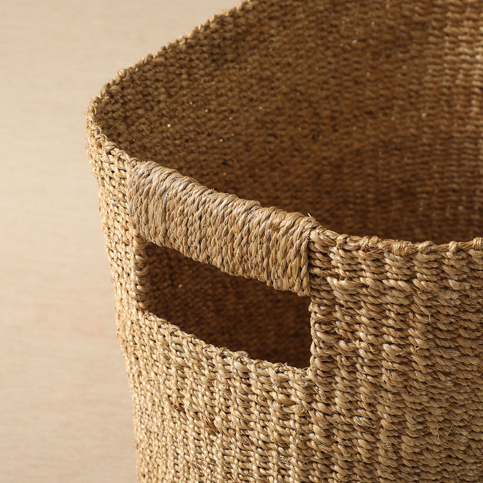 Natural oval abaca wicker hamper
