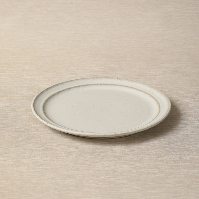 Oat glazed dinnerware from Portugal