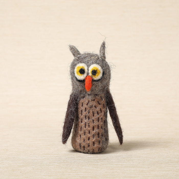 Owl finger puppet