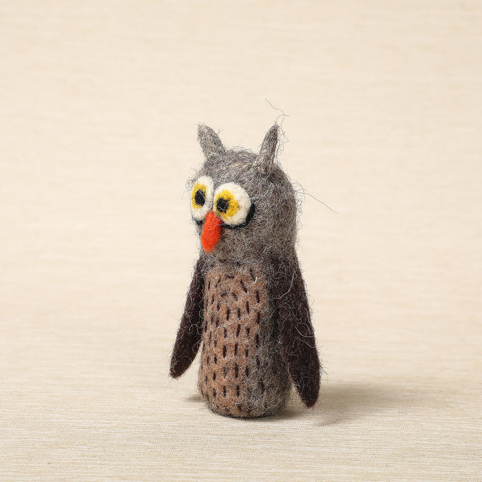 Owl finger puppet