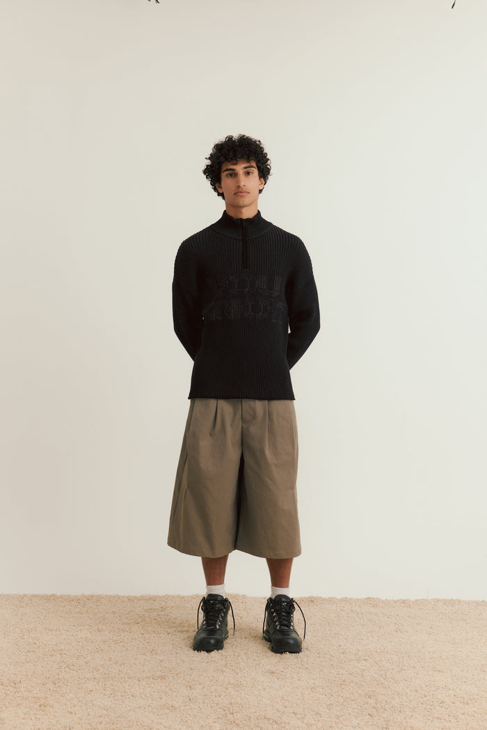 Rib Knit Quarter Zip | Black