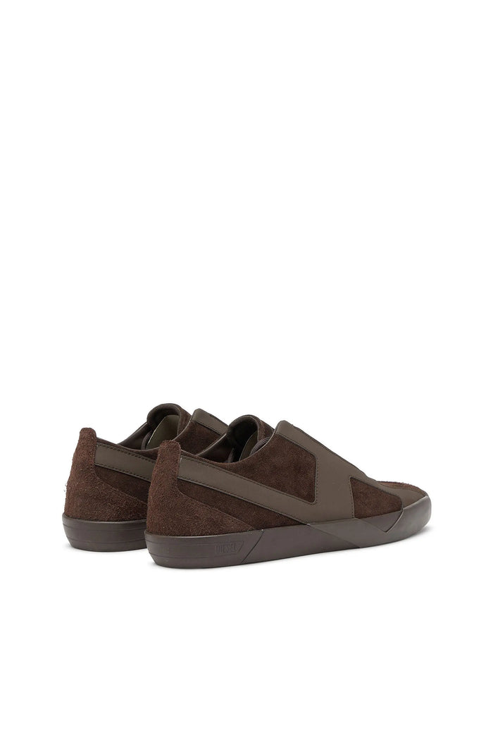 S-Slante-D - Monochrome sneakers in suede