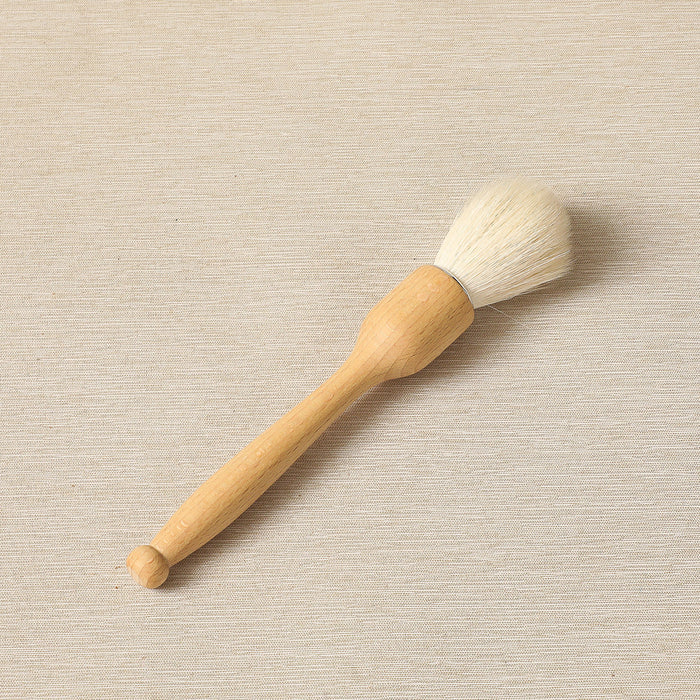 Sensitive goat hair dust brush