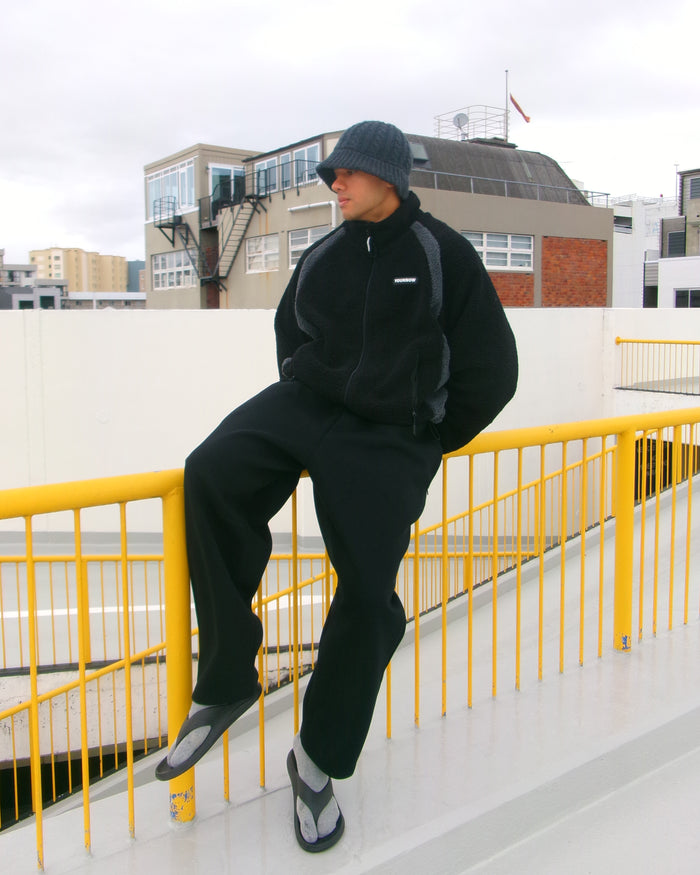 Sherpa Full Zip | Black
