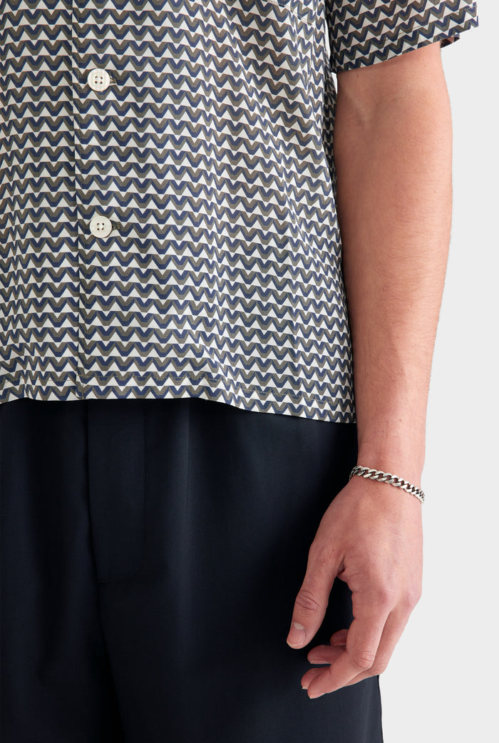 Short Sleeve Silk Camp Collar Shirt - Cream/Navy/Brown V Monogram