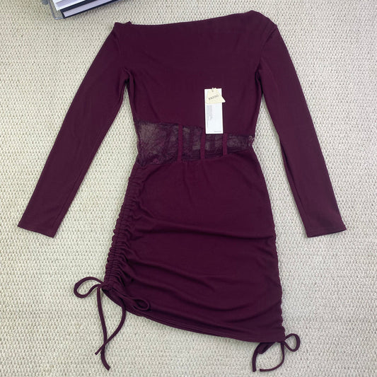 Slightly belted lace plaid dress