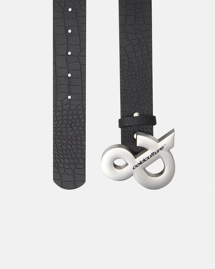 SNAKE & SKIN LEATHER BELT BLACK - black croc-embossed leather belt, detail close-up - Cold Culture