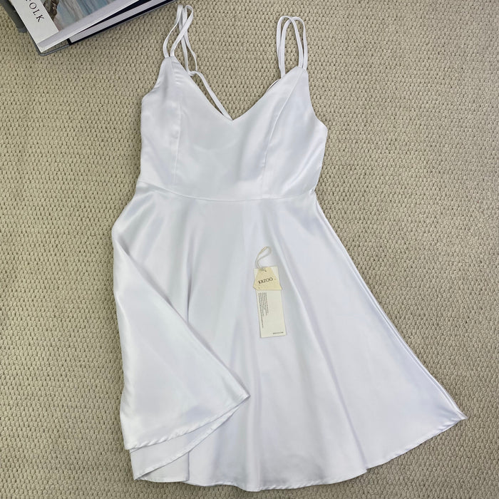 Solid-color halter dress