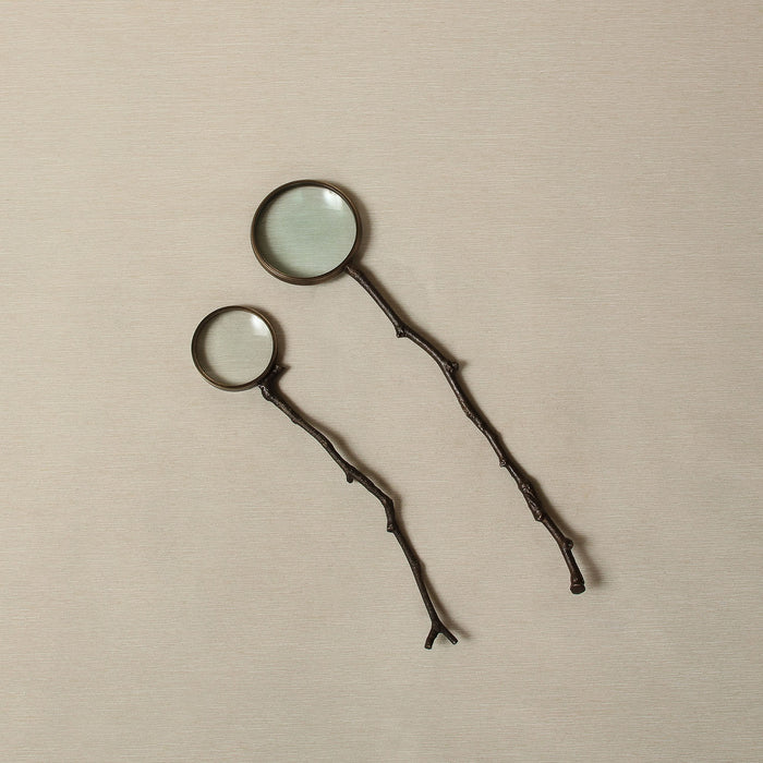 Sprig handle magnifying glass