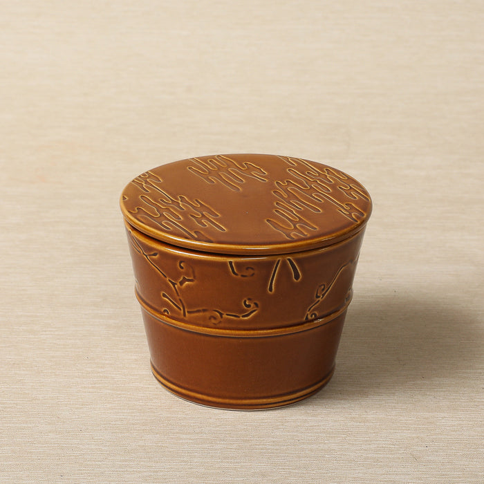 Yara-Taio box in Honey Glaze