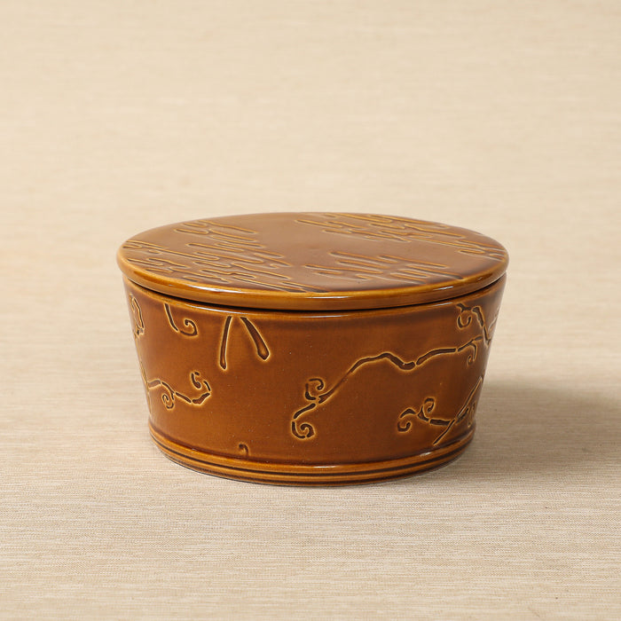 Yara-Taio box in Honey Glaze