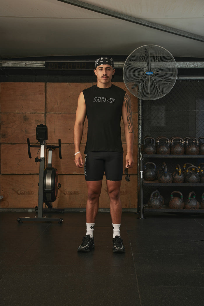 YK Move Flow Tank | Black