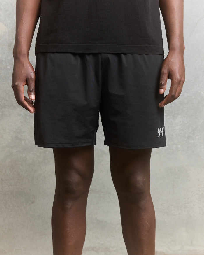YK Move Journey Shorts 2.0 | Black