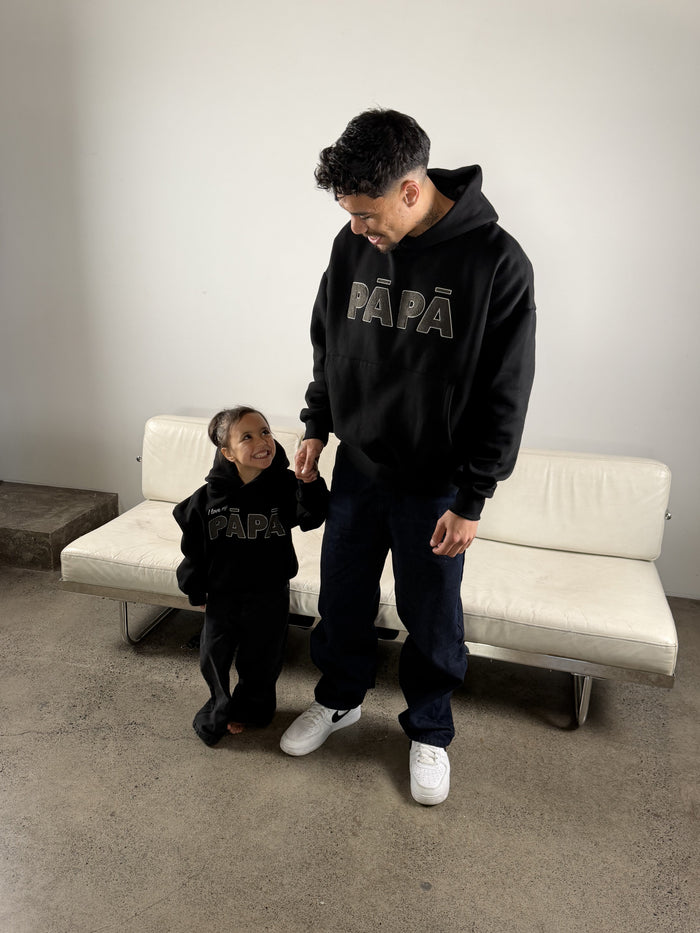YK Pāpā Hoodie | Black